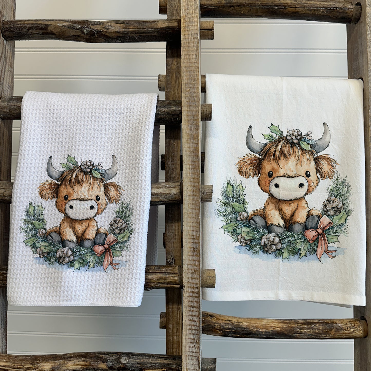 Cute Highland Cow Christmas Wreath Tea Towel